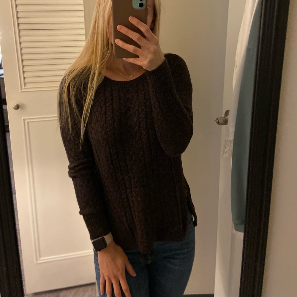 American Eagle Sweater